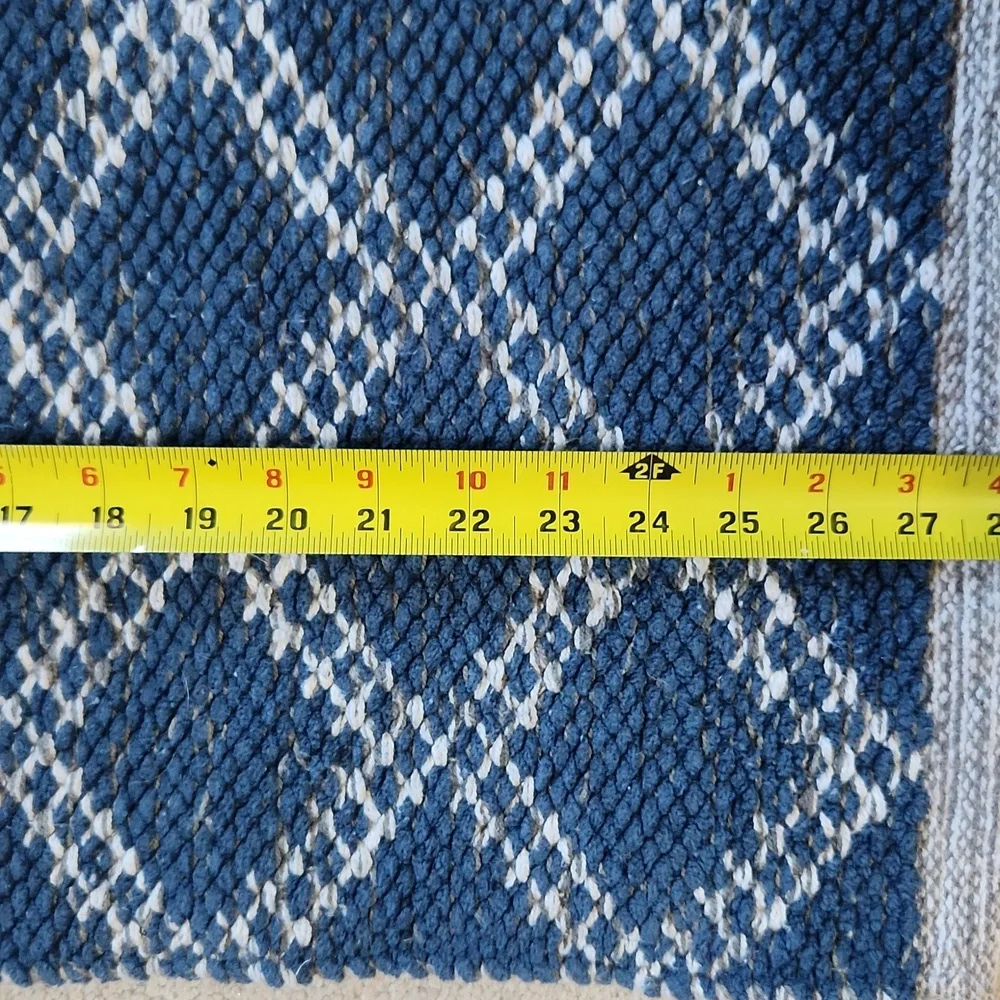 Blue and White Diamond Woven Pattern Rug